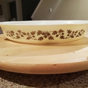 Vintage Pyrex Golden Acorn dish